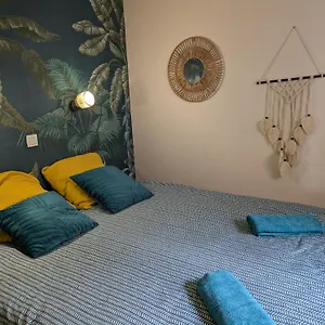 https://superbe-appartement-avec-piscine-cannes.fr-provencehotel.com